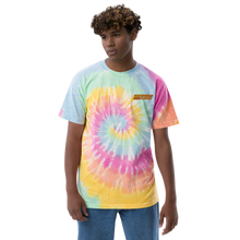 Load image into Gallery viewer, Stay Fresh in Our SMKN SMKNENDO Embroidered oversized tie-dye t-shirt. The tee has a cool, relaxed fit and is highly durable thanks to its heavyweight cotton material. Join the tie-dye trend and order it for yourself today.
