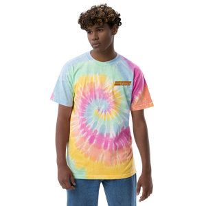 Stay Fresh in Our SMKN SMKNENDO Embroidered oversized tie-dye t-shirt. The tee has a cool, relaxed fit and is highly durable thanks to its heavyweight cotton material. Join the tie-dye trend and order it for yourself today.